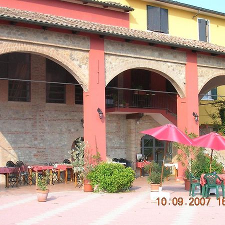 فونتانيلاّتو Agriturismo La Fattoria Del Boschetto المظهر الخارجي الصورة
