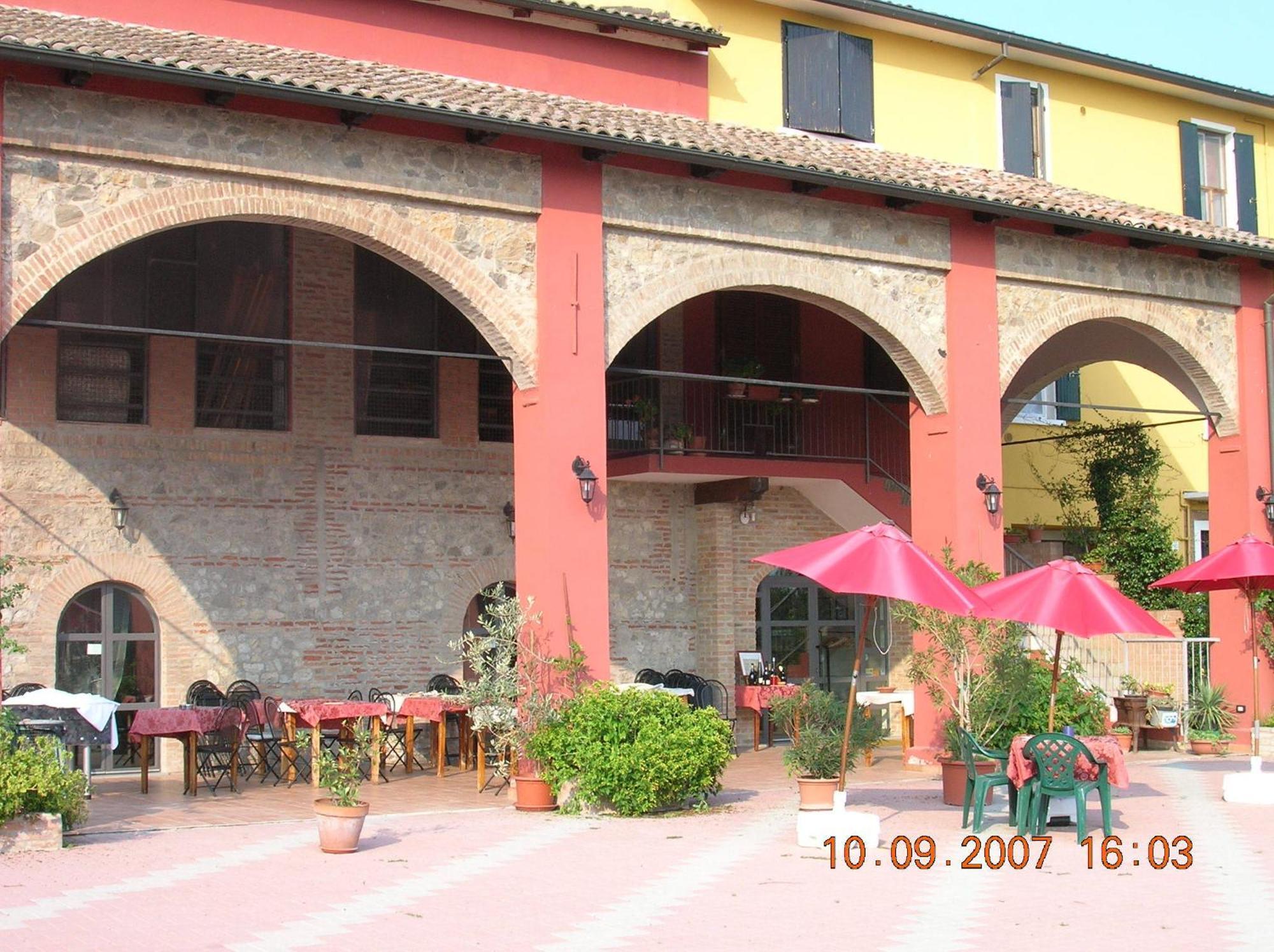 فونتانيلاّتو Agriturismo La Fattoria Del Boschetto المظهر الخارجي الصورة
